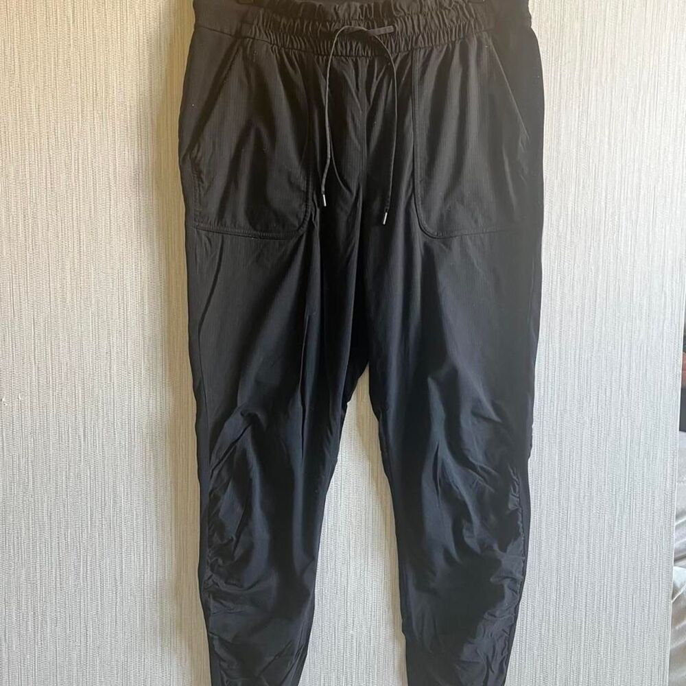 Lululemon Women's Black Trousers